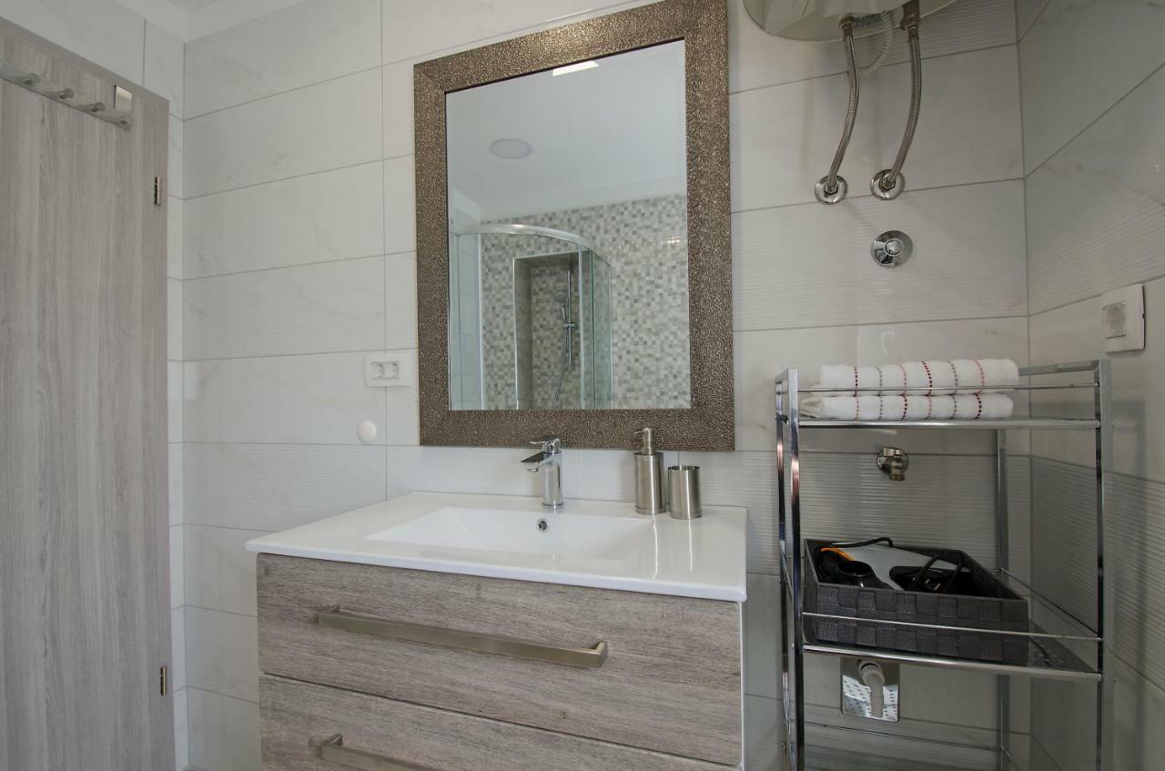 Apartment Pula R&D ภายนอก รูปภาพ